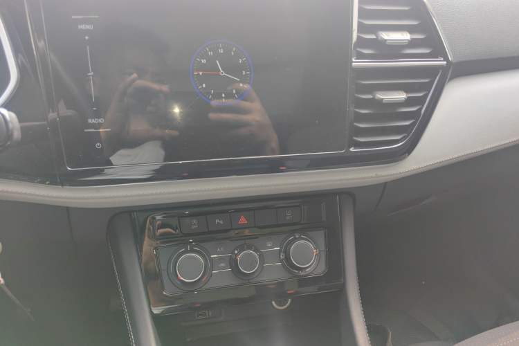 Used Jetta VS7 2023 280TSI Automatic Trend Edition Audio And AC Panel
