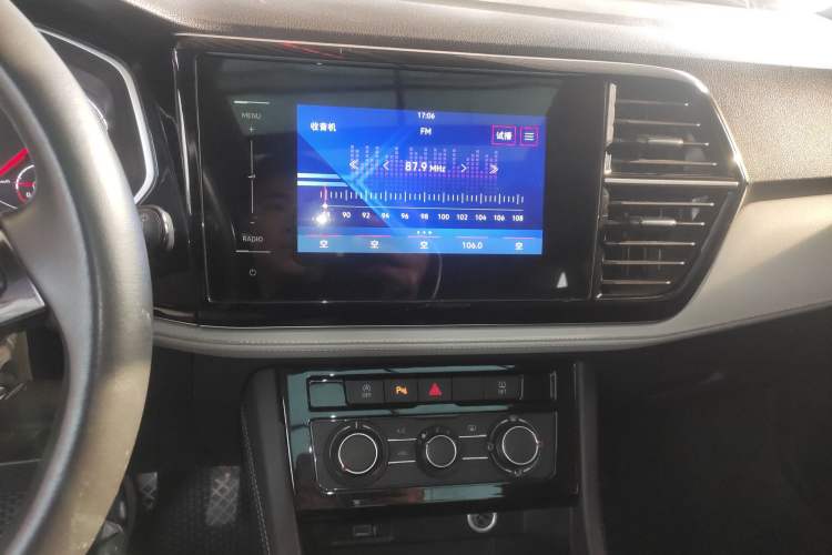 Used Jetta VS7 2023 280TSI Automatic Trend Edition Audio And AC Panel