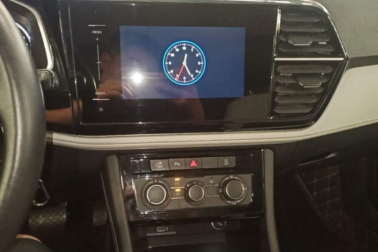 Used Jetta VS7 2023 280TSI Automatic Trend Edition Audio And AC Panel