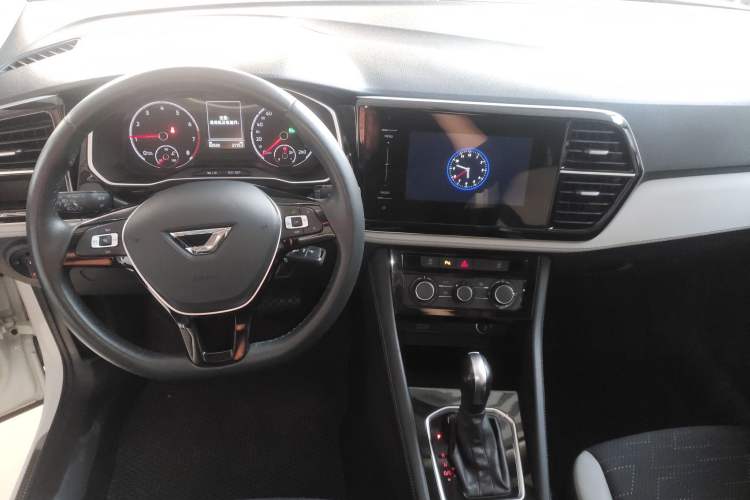 Used Jetta VS7 2023 280TSI Automatic Trend Edition Center Console