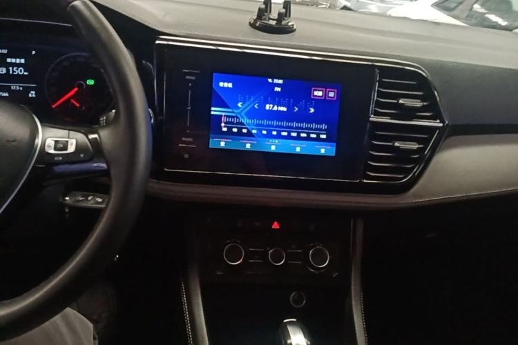Used Jetta VS7 2023 280TSI Automatic Trend Edition Center Console