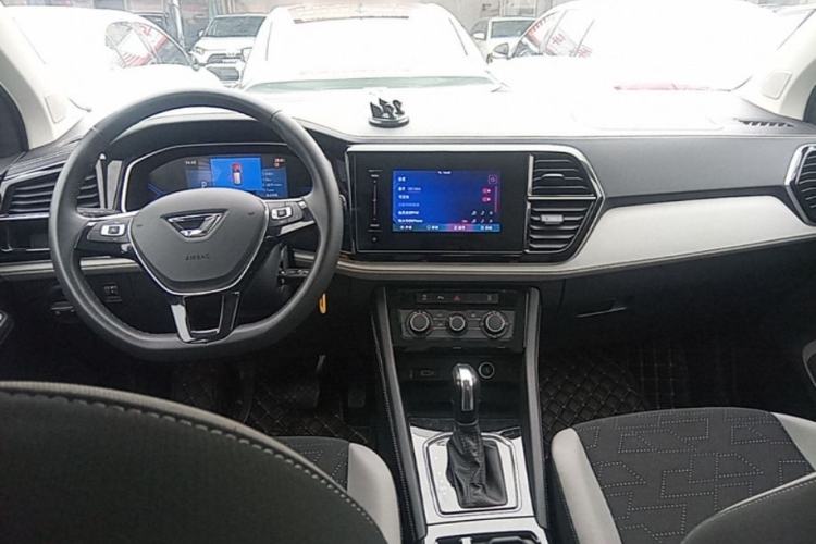 Used Jetta VS7 2023 280TSI Automatic Trend Edition Center Console