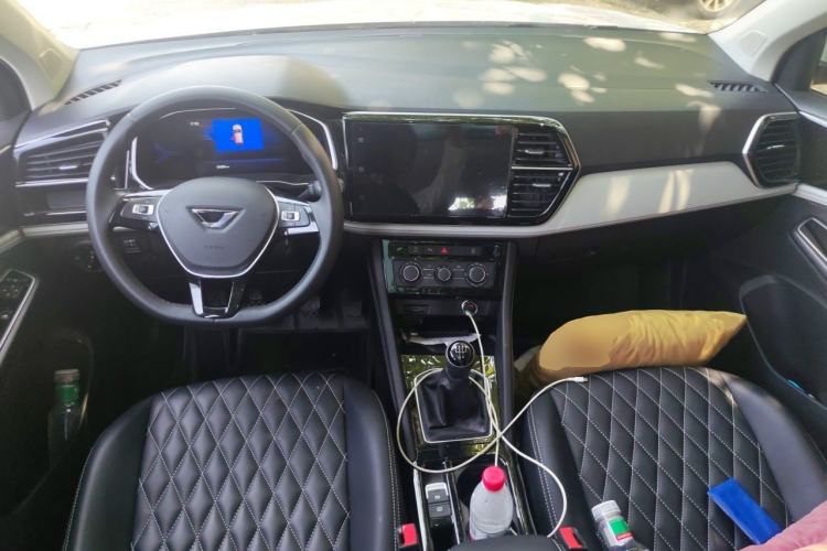 Used Jetta VS7 2023 280TSI Manual Entry-Level Model Center Console