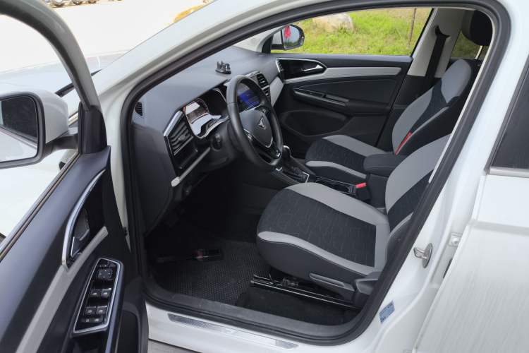 Used Jetta VS7 2023 280TSI Automatic Trend Edition Driver Seat