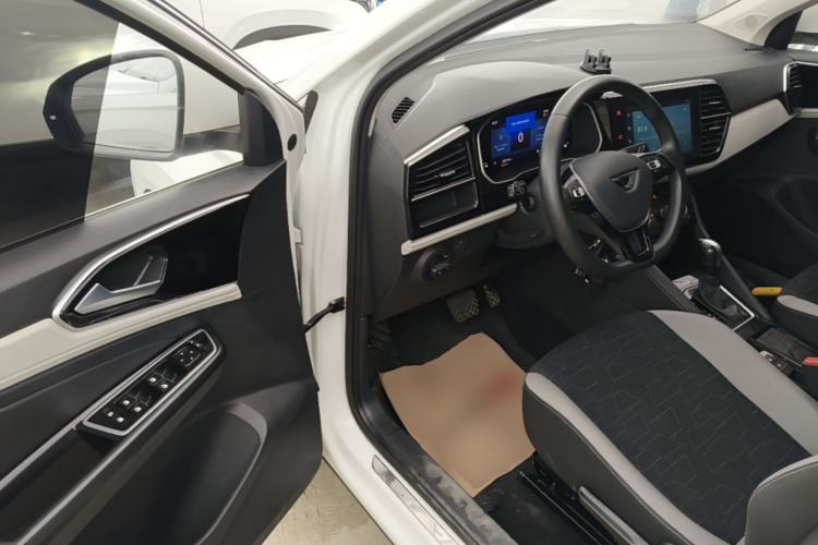 Used Jetta VS7 2023 280TSI Automatic Trend Edition Driver Seat