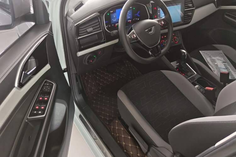 Used Jetta VS7 2023 280TSI Automatic Trend Edition Driver Seat