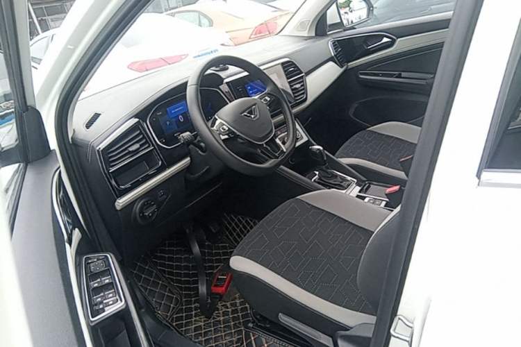 Used Jetta VS7 2023 280TSI Automatic Trend Edition Driver Seat