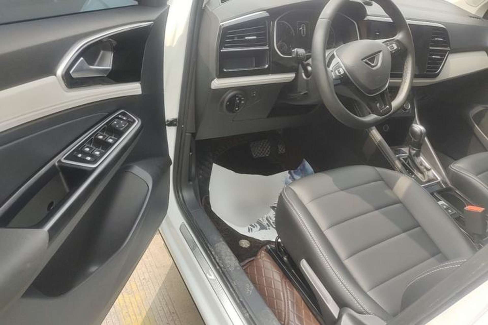 Used Jetta VS7 2023 280TSI Automatic Trend Edition Driver Seat