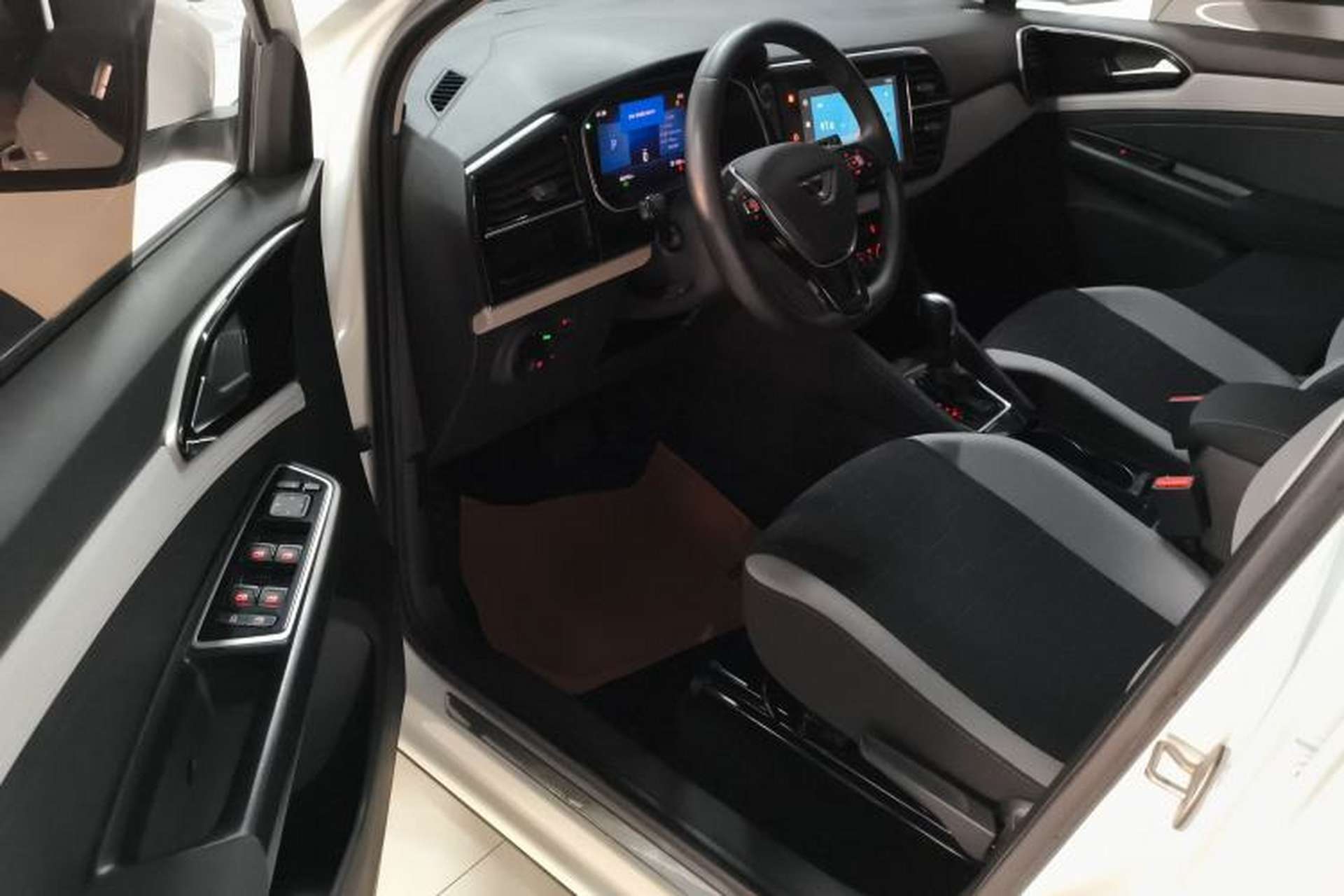 Used Jetta VS7 2023 280TSI Automatic Trend Edition Driver Seat