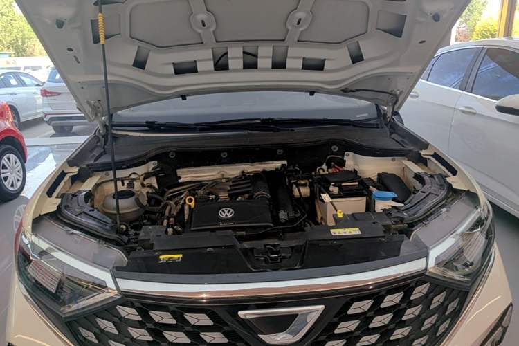 Used Jetta VS7 2023 280TSI Automatic Trend Edition Engine Bay