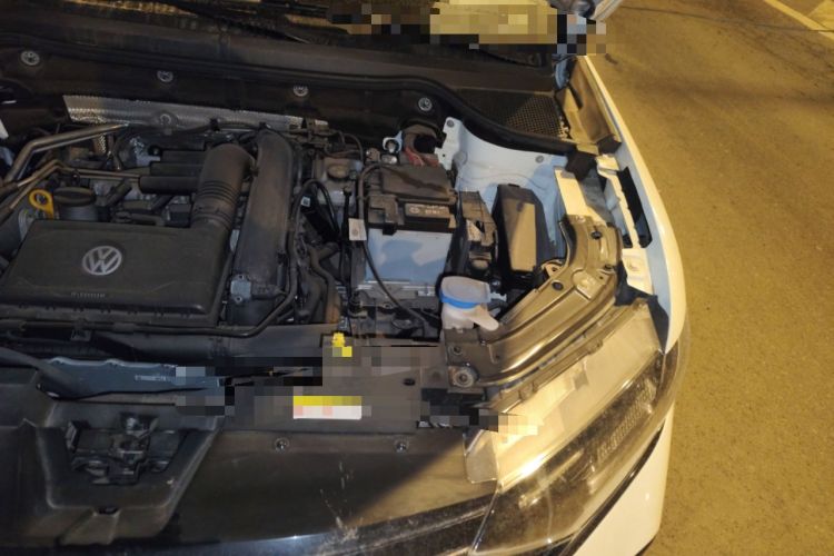 Used Jetta VS7 2023 280TSI Automatic High-Gloss Glory Edition Engine Bay Left