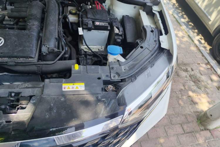 Used Jetta VS7 2023 280TSI Manual Entry-Level Model Engine Bay Left