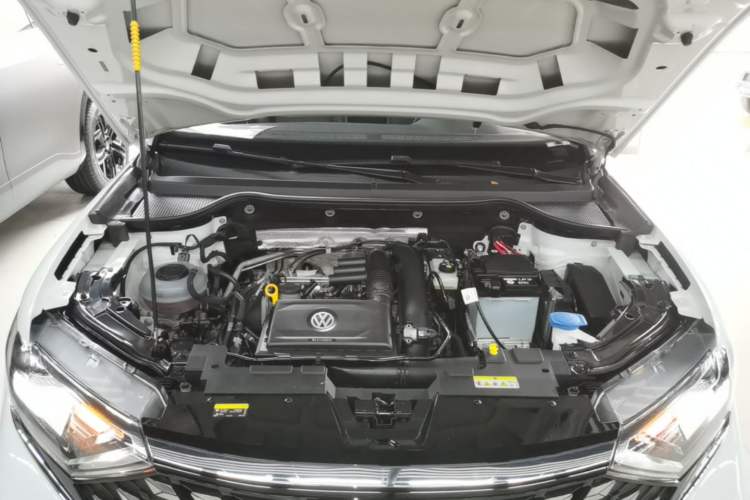 Used Jetta VS7 2023 280TSI Automatic Enjoyment Edition Engine Bay