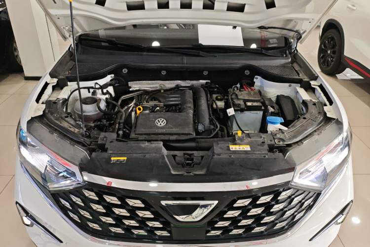Used Jetta VS7 2023 280TSI Automatic Trend Edition Engine Bay