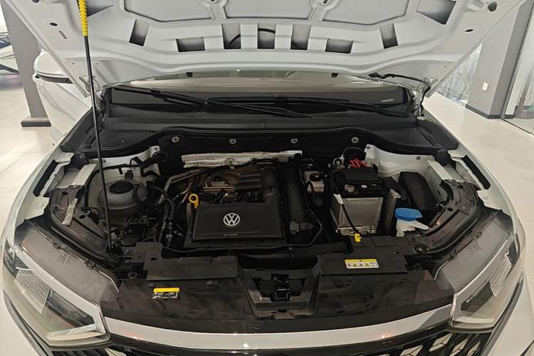 Used Jetta VS7 2023 280TSI Automatic Trend Edition Engine Bay