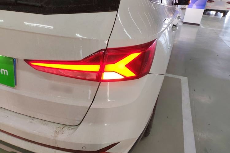 Used Jetta VS7 2023 280TSI Automatic Trend Edition Exterior 6