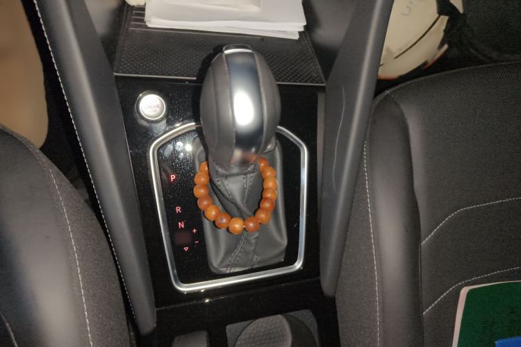 Used Jetta VS7 2023 280TSI Automatic Enjoyment Edition Gear Lever