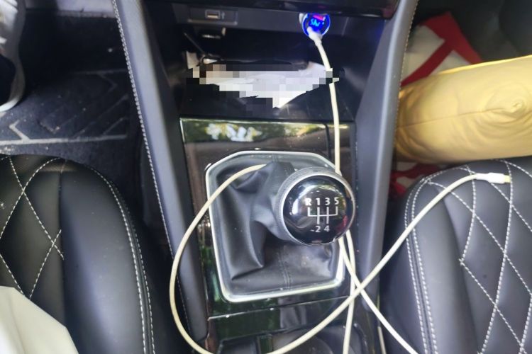 Used Jetta VS7 2023 280TSI Manual Entry-Level Model Gear Lever