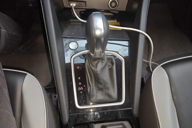 Used Jetta VS7 2023 280TSI Automatic High-Gloss Enjoyment Edition Gear Lever