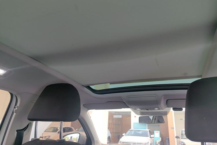 Used Jetta VS7 2023 280TSI Automatic Trend Edition Headliner