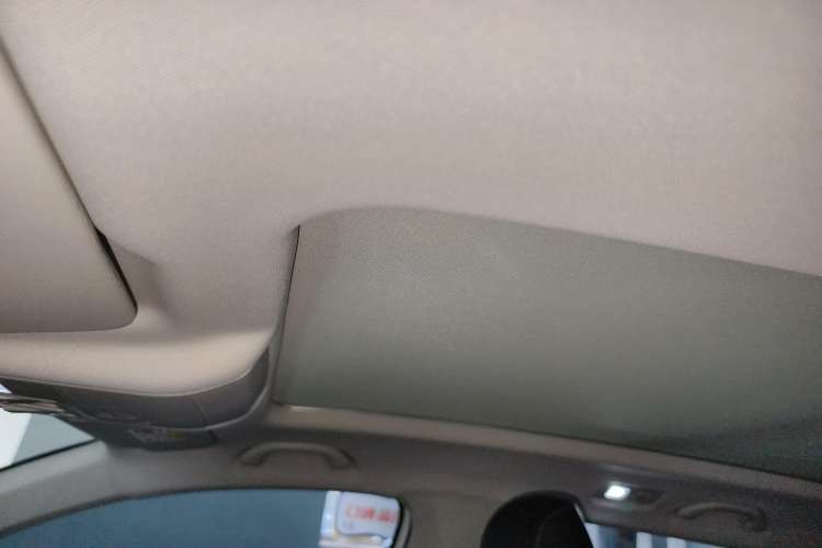 Used Jetta VS7 2023 280TSI Automatic Enjoyment Edition Headliner