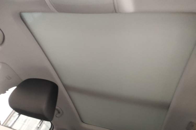 Used Jetta VS7 2023 280TSI Automatic Trend Edition Headliner