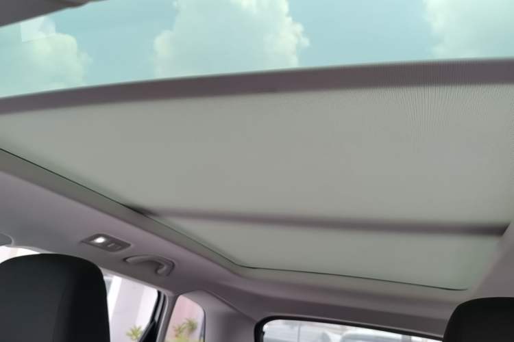 Used Jetta VS7 2023 280TSI Automatic Trend Edition Headliner