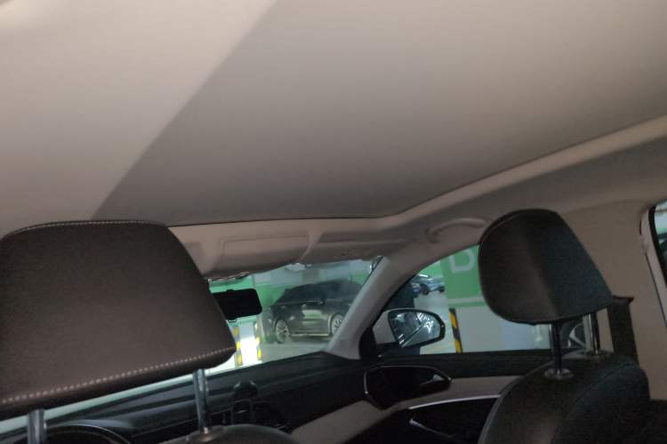 Used Jetta VS7 2023 280TSI Automatic Enjoyment Edition Headliner