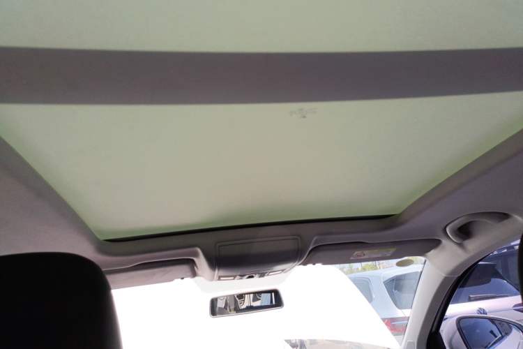 Used Jetta VS7 2023 280TSI Automatic Trend Edition Headliner