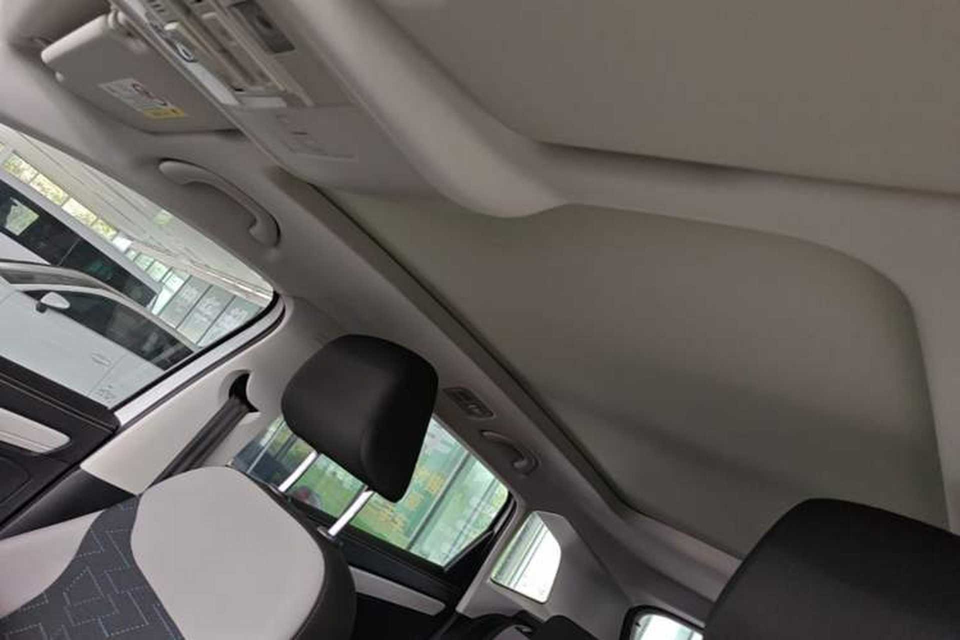 Used Jetta VS7 2023 280TSI Automatic Trend Edition Headliner