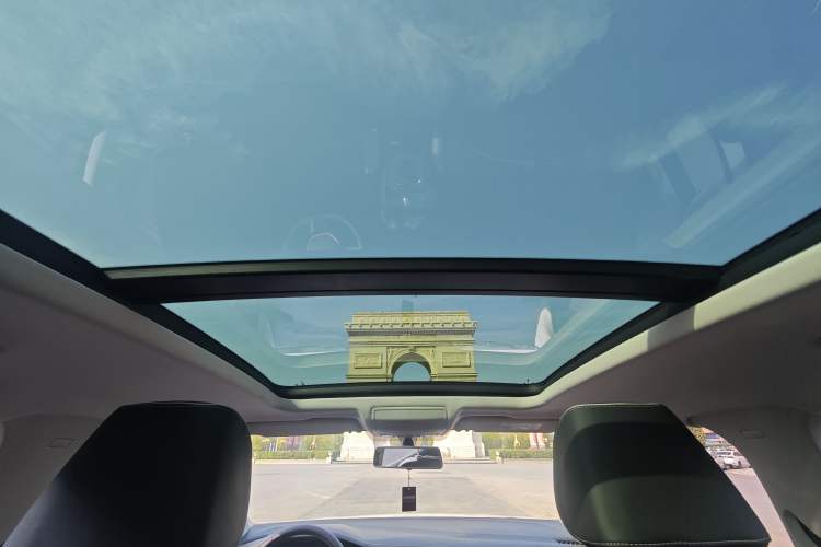 Used Jetta VS7 2023 280TSI Automatic High-Gloss Enjoyment Edition Headliner