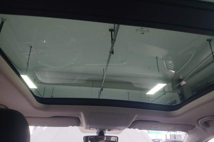 Used Jetta VS7 2023 280TSI Automatic High-Gloss Glory Edition Headliner
