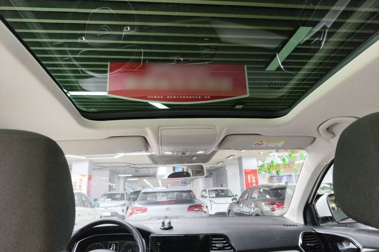 Used Jetta VS7 2023 280TSI Automatic Trend Edition Headliner