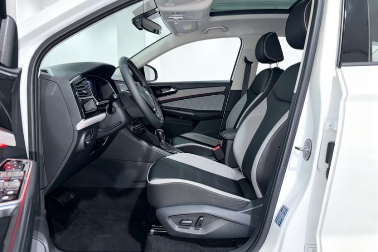 Used Jetta VS7 2023 280TSI Automatic High-Gloss Glory Edition Interior 1