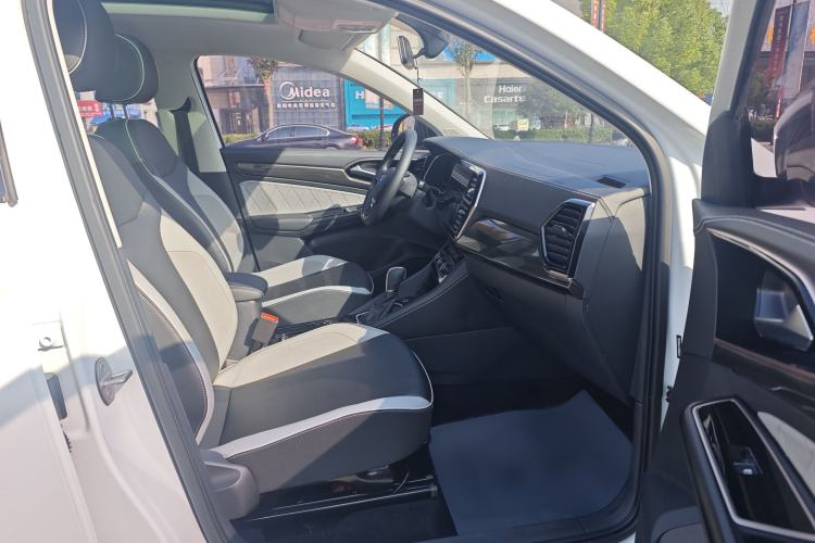 Used Jetta VS7 2023 280TSI Automatic High-Gloss Enjoyment Edition Interior 2