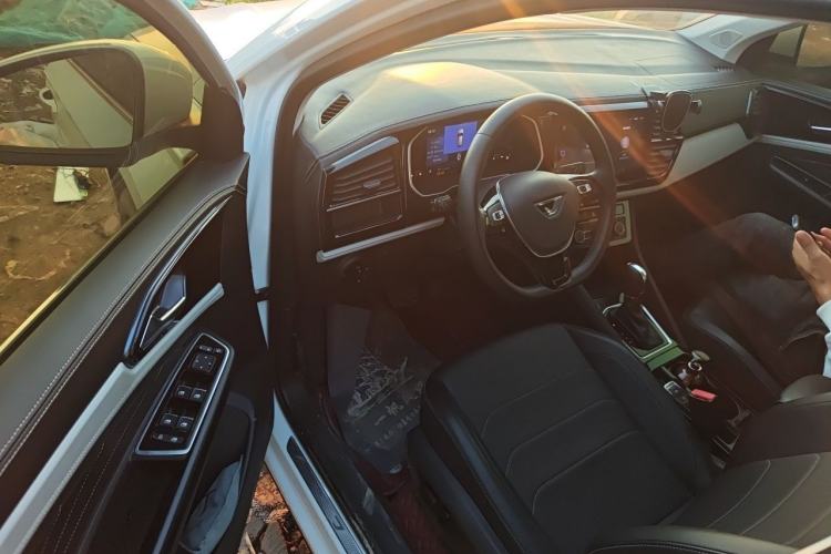 Used Jetta VS7 2023 280TSI Automatic Enjoyment Edition Interior 3