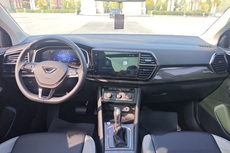 Used Jetta VS7 2023 280TSI Automatic High-Gloss Enjoyment Edition Interior 4
