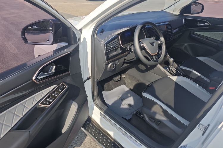 Used Jetta VS7 2023 280TSI Automatic High-Gloss Enjoyment Edition Interior 5