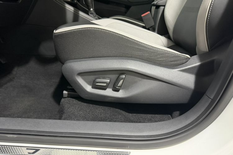Used Jetta VS7 2023 280TSI Automatic High-Gloss Glory Edition Interior 5