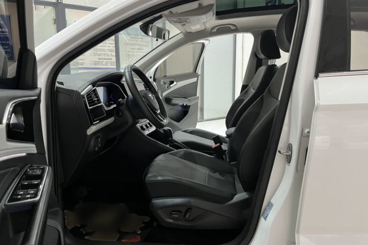 Used Jetta VS7 2023 280TSI Automatic Enjoyment Edition Interior 6