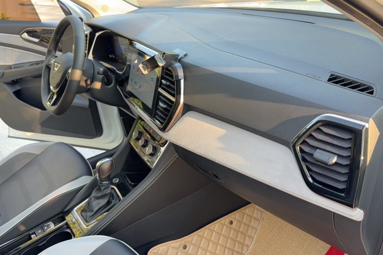 Used Jetta VS7 2023 280TSI Automatic High-Gloss Enjoyment Edition Interior 7