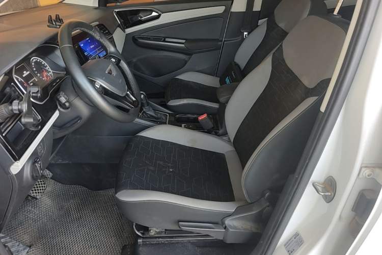 Used Jetta VS7 2023 280TSI Automatic Trend Edition Left Front Seat