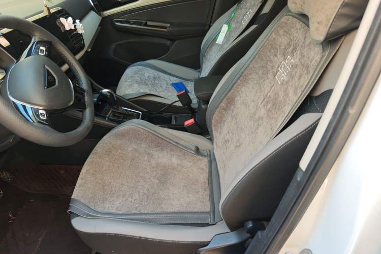 Used Jetta VS7 2023 280TSI Automatic Trend Edition Left Front Seat