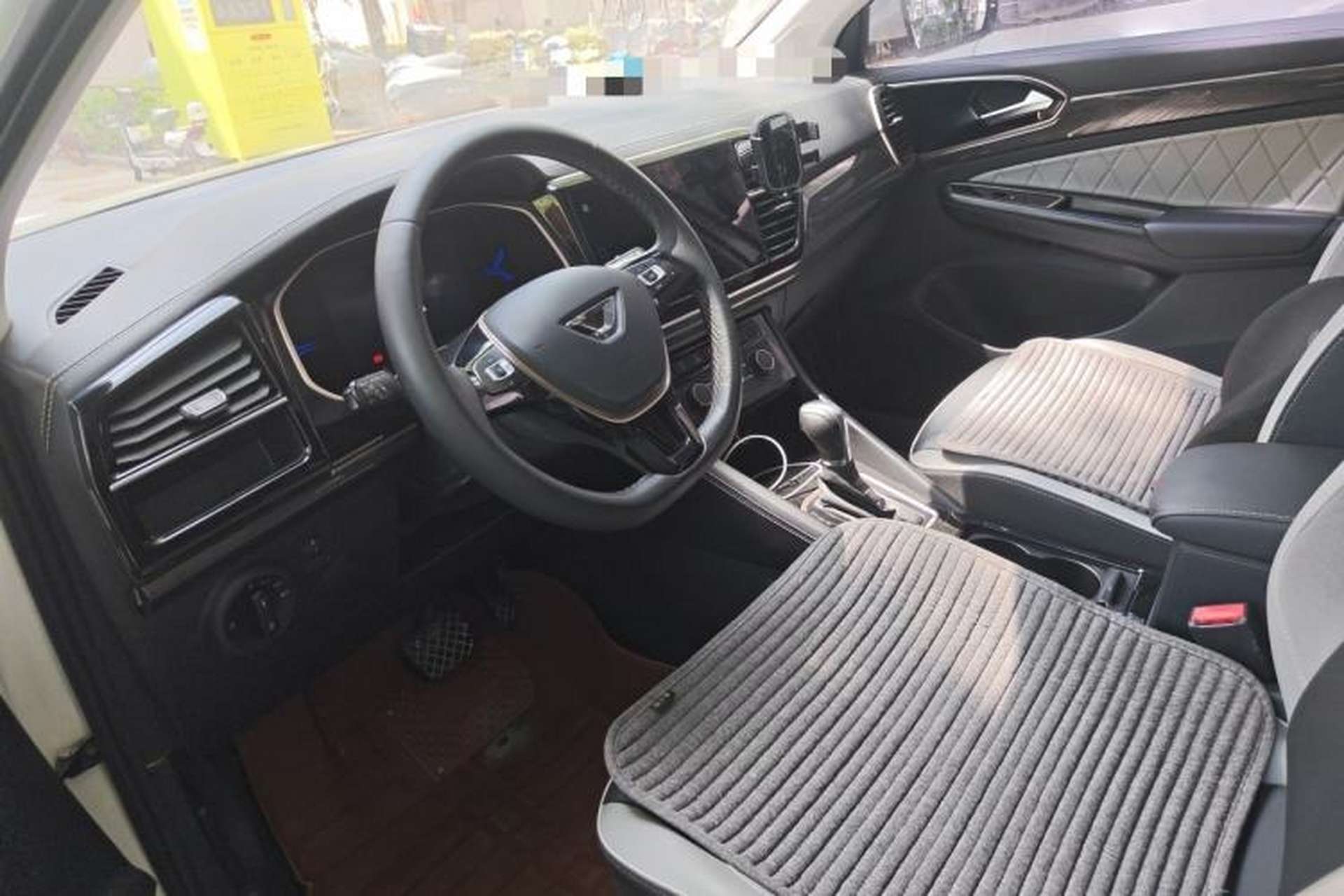 Used Jetta VS7 2023 280TSI Automatic High-Gloss Glory Edition Left Front Seat
