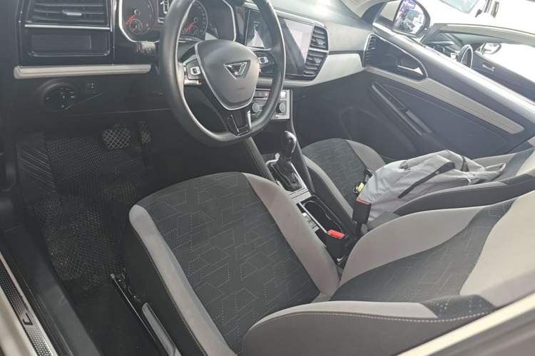 Used Jetta VS7 2023 280TSI Automatic Trend Edition Left Front Seat