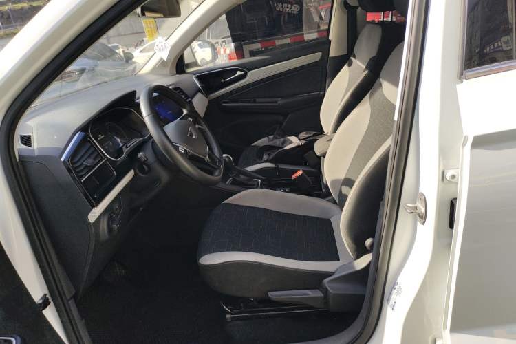 Used Jetta VS7 2023 280TSI Automatic Trend Edition Left Front Seat