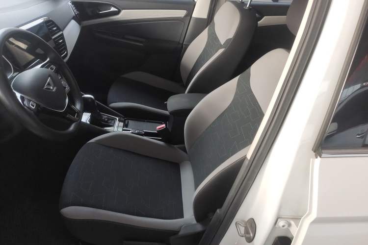 Used Jetta VS7 2023 280TSI Automatic Trend Edition Left Front Seat