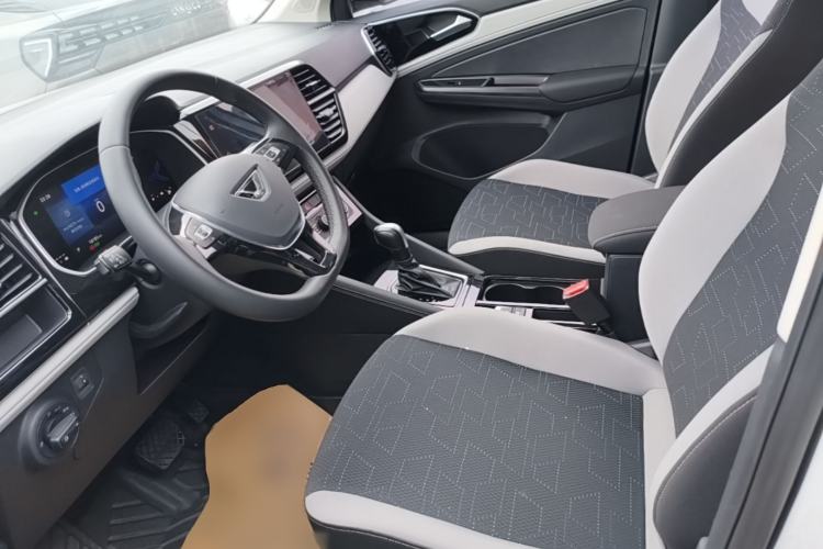 Used Jetta VS7 2023 280TSI Automatic Trend Edition Left Front Seat
