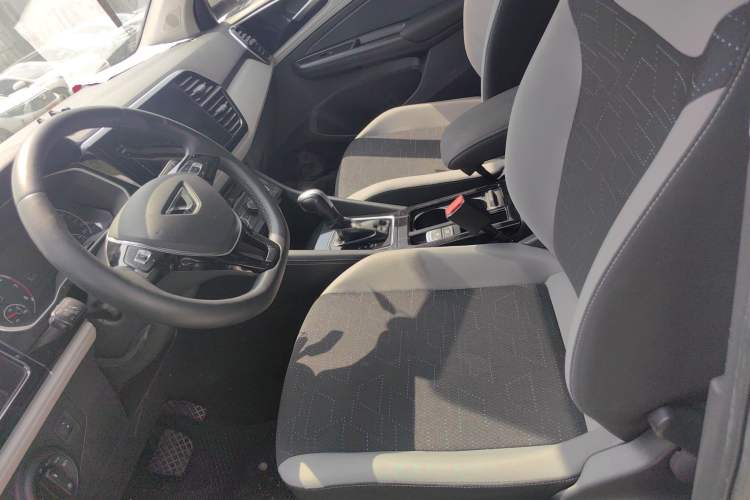 Used Jetta VS7 2023 280TSI Automatic Trend Edition Left Front Seat