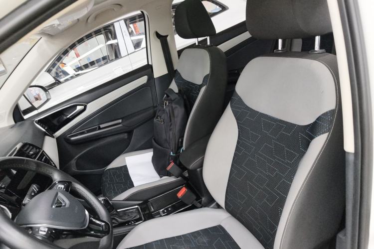Used Jetta VS7 2023 280TSI Automatic Trend Edition Left Front Seat